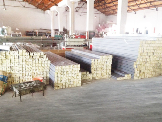 Plastic Cold Room Profiles Polyurethane Foaming Filling
